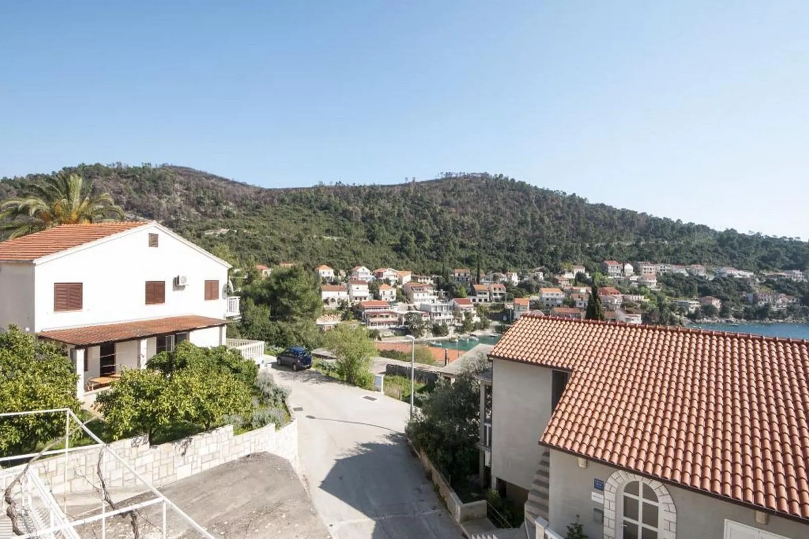 Bertie's Lodge - One Bedroom Apartment  with Terrace and Sea View(A2)-View