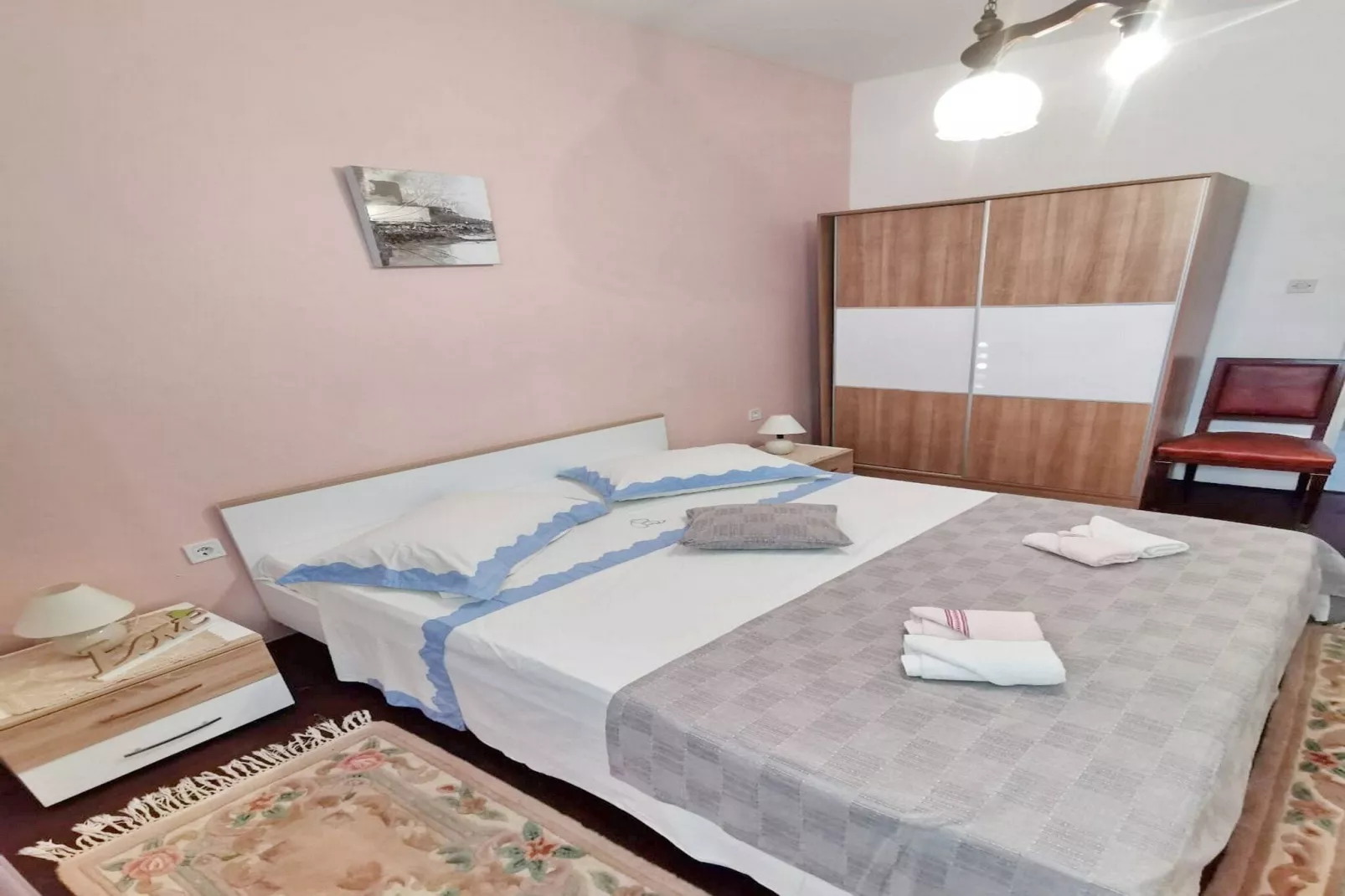Bertie's Lodge - Four Bedroom Apartment(A4)-Bedroom
