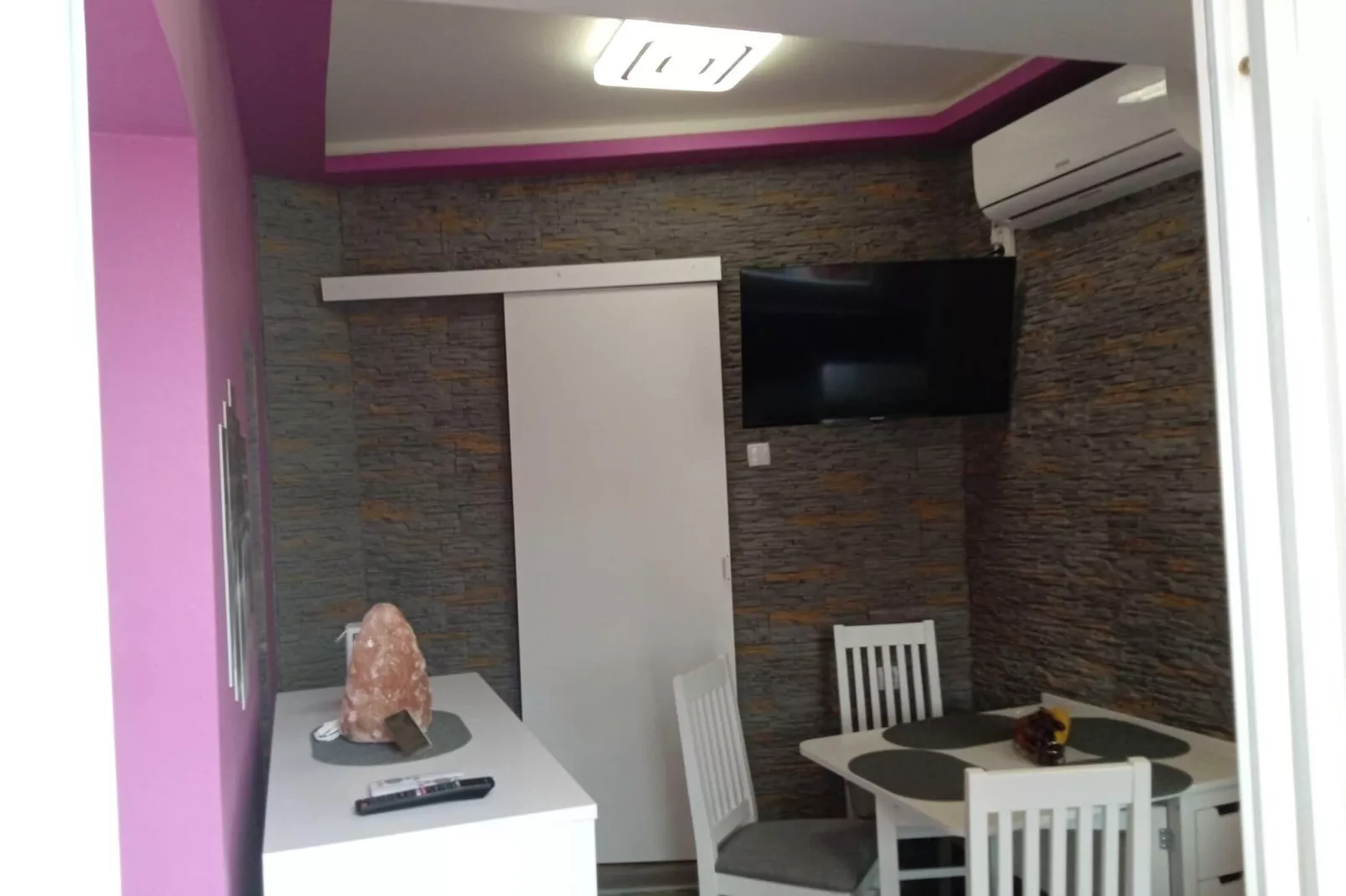Apartments Keka - Studio Apartment-Indoor