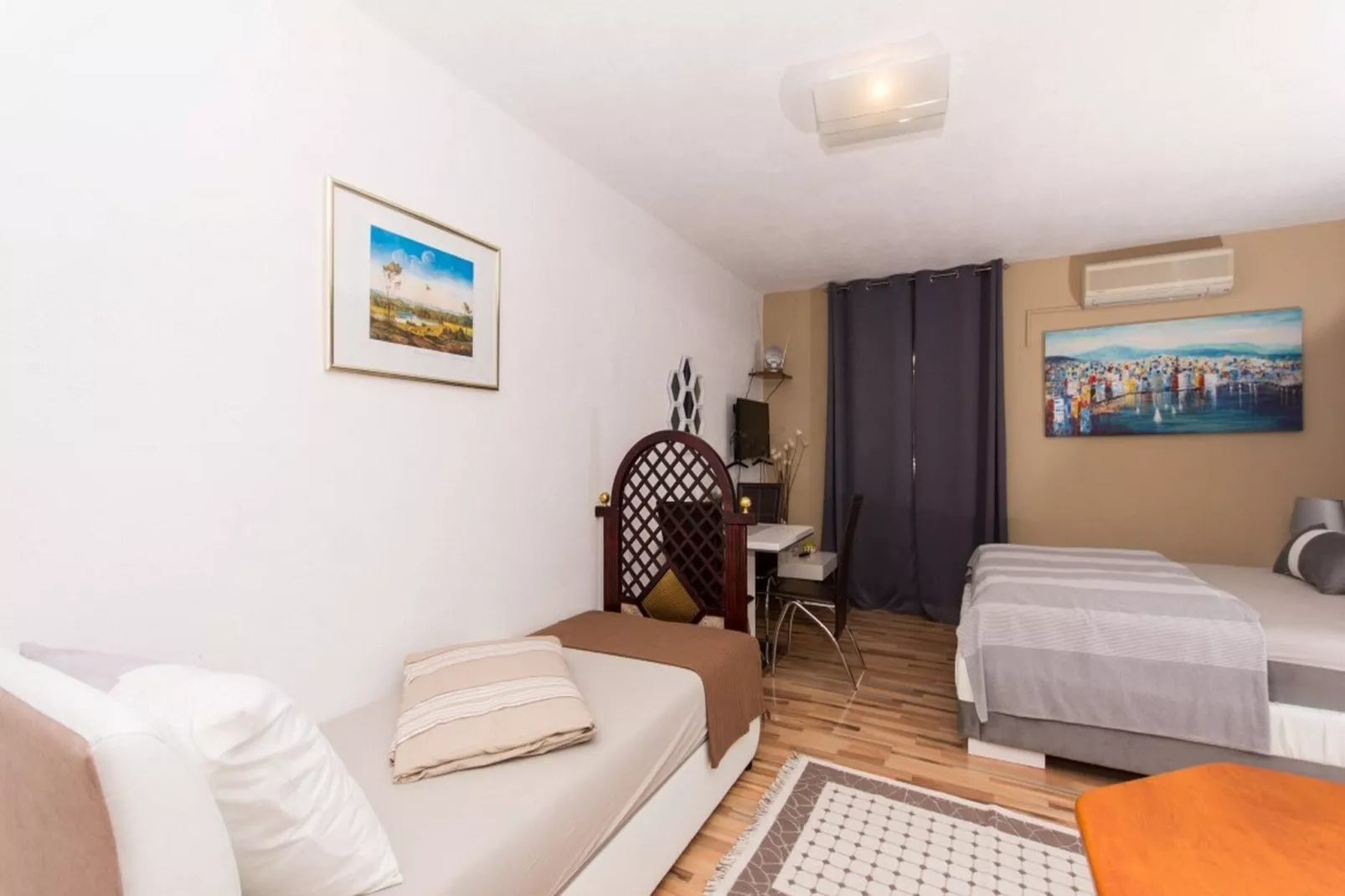 Villa Stil - Studio Apartment with Balcony and Sea View 101-Living room