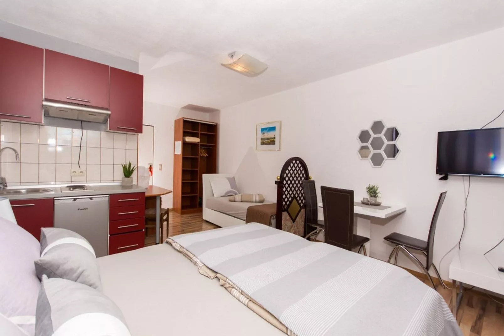 Villa Stil - Studio Apartment with Balcony and Sea View 101-Kitchen