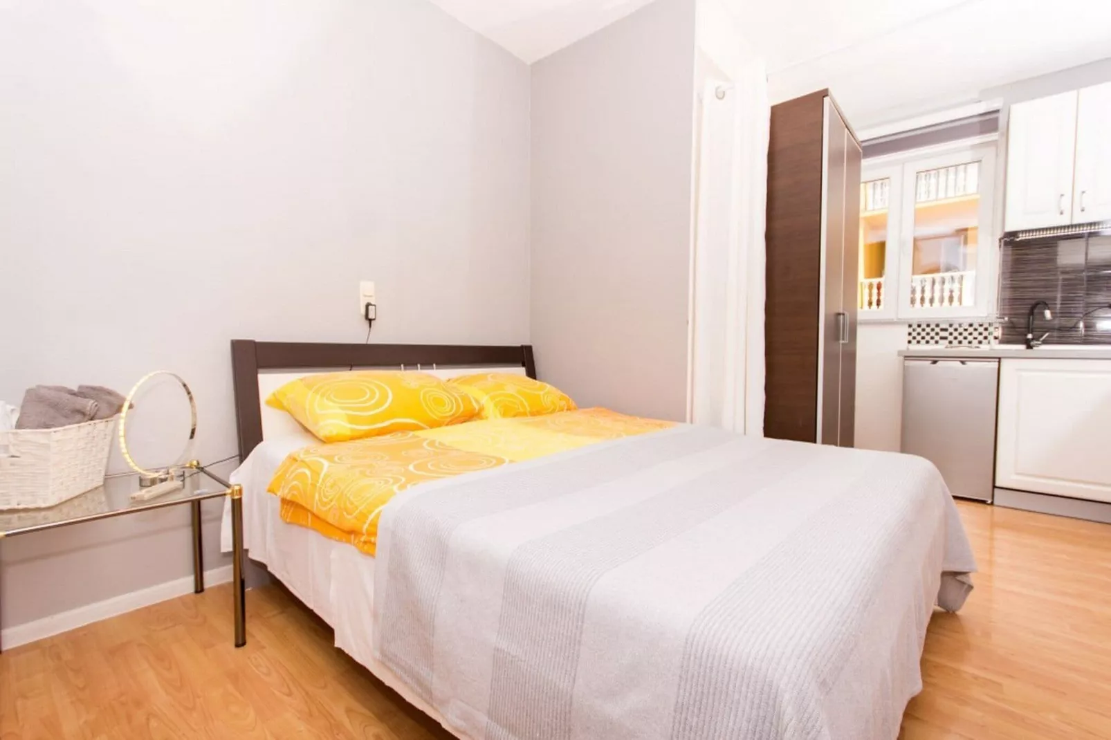 Villa Stil - One Bedroom Apartment with Balcony and Sea View 104 (Luxsor)-Bedroom
