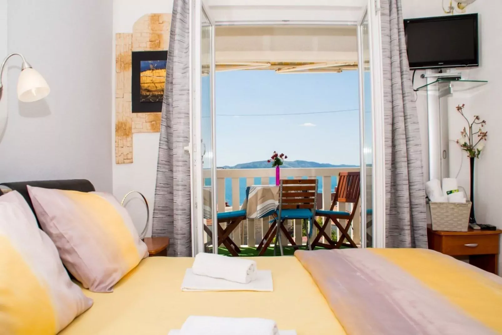 Villa Stil - One Bedroom Apartment with Balcony and Sea View 104 (Luxsor)-Bedroom