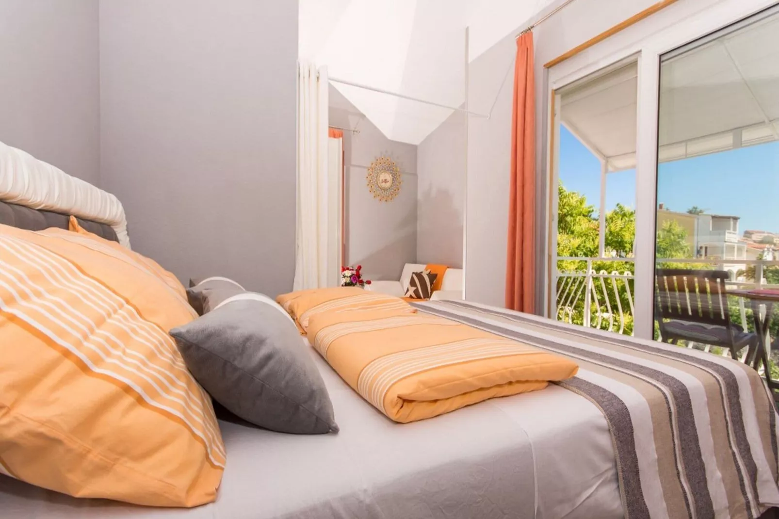 Villa Stil - Two Bedroom Apartment with Balcony and Sea View 203 (President)-Bedroom