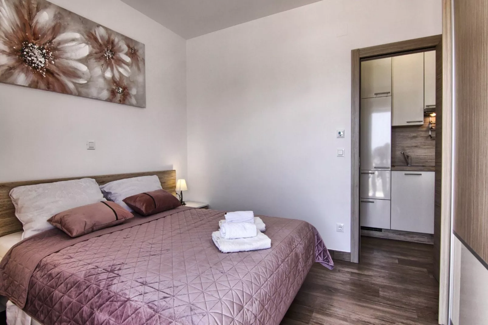 Apartments Victoria - One Bedroom Apartment with Terrace and Sea View (A1)-Bedroom