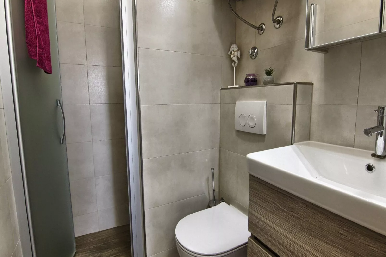 Apartments Victoria - One Bedroom Apartment with Terrace and Sea View (A1)-Bathroom