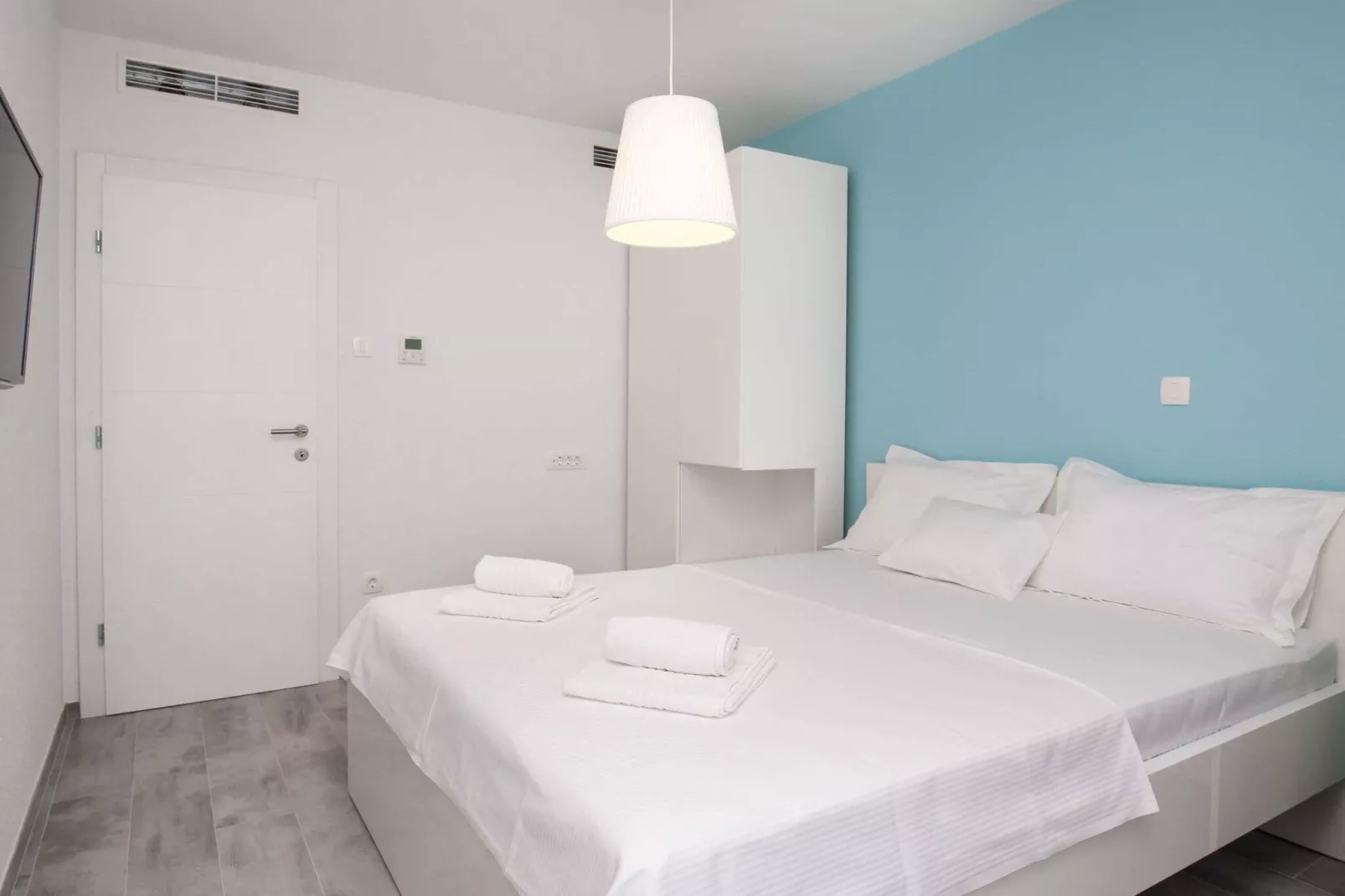 Apartments Dva Galeba -  Premium One Bedroom Apartment with Sea View (103)-Bedroom