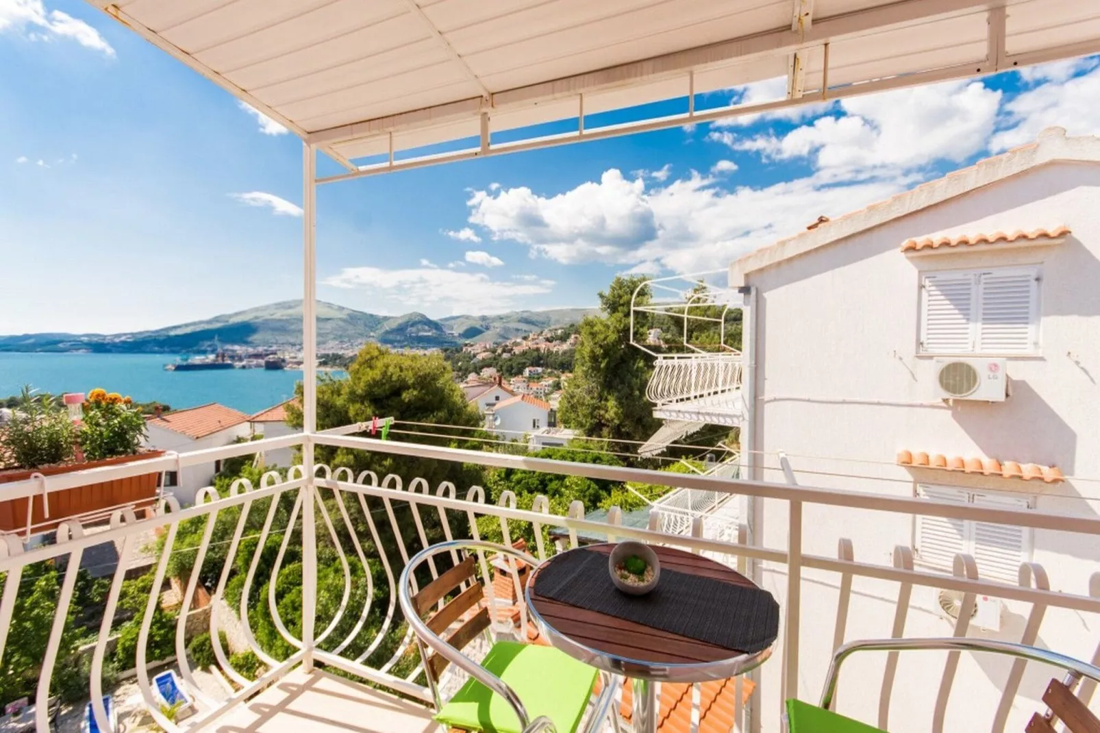 Villa Stil - Studio Apartment with Balcony and Sea View 201-Terrace balcony