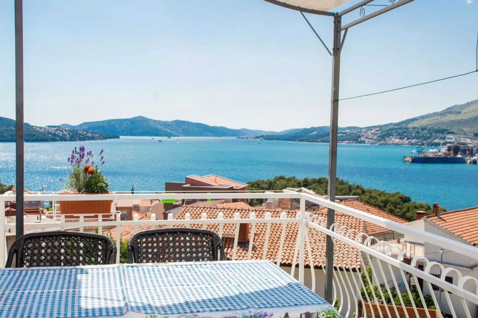 Villa Stil - One Bedroom Apartment with Balcony and Sea View 202-Terrace balcony