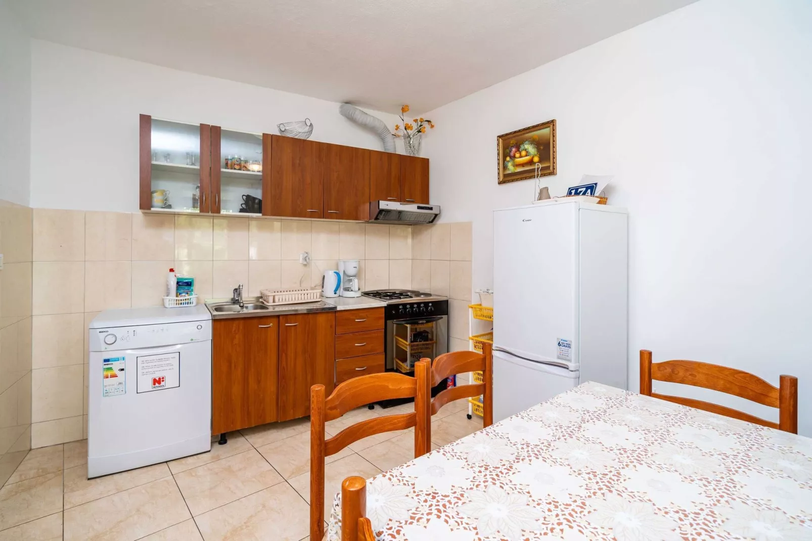 Apartments Zarac - One Bedroom Apartment with Terrace-Kitchen