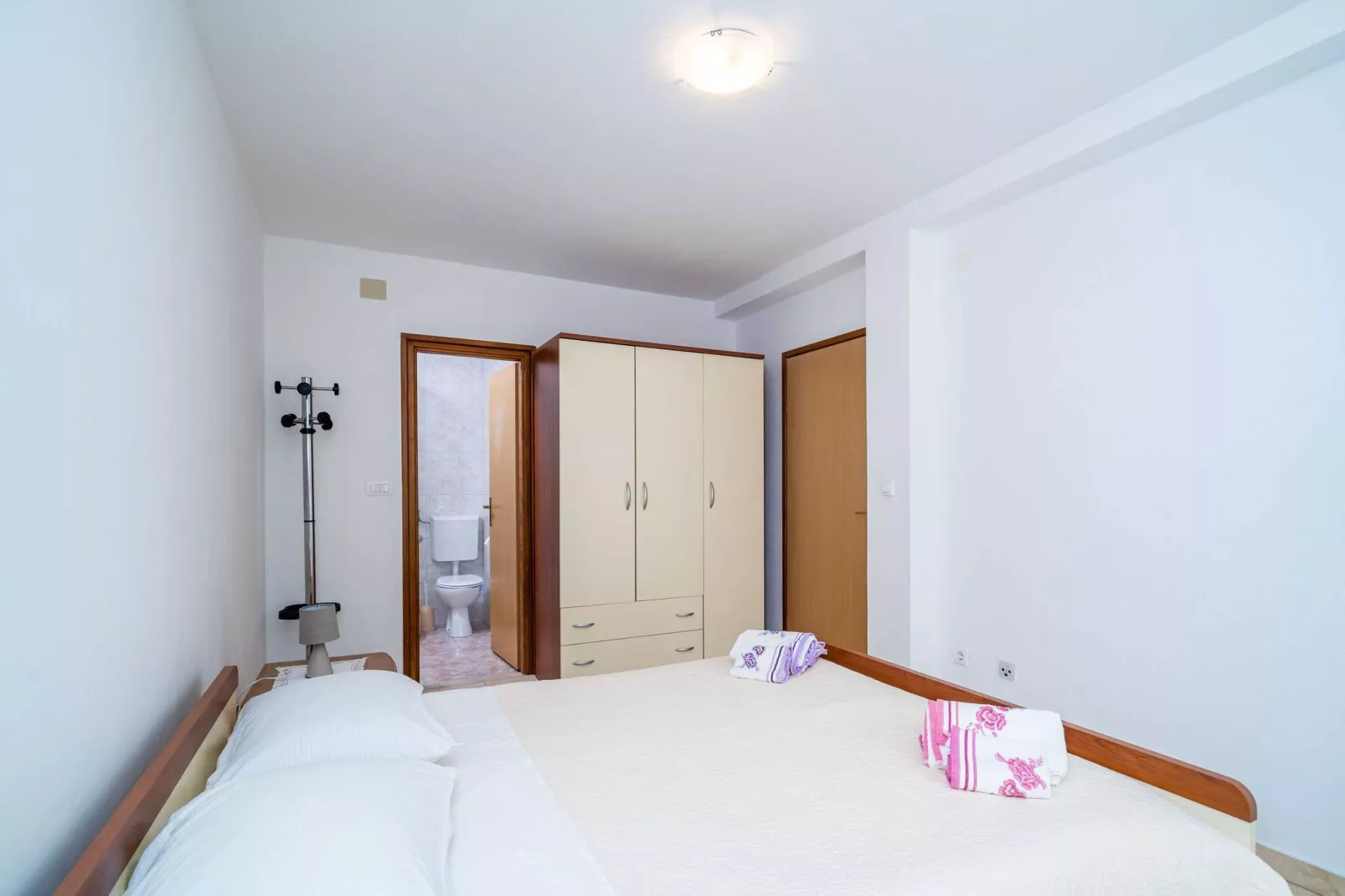 Apartments Zarac - One Bedroom Apartment with Terrace-Bedroom