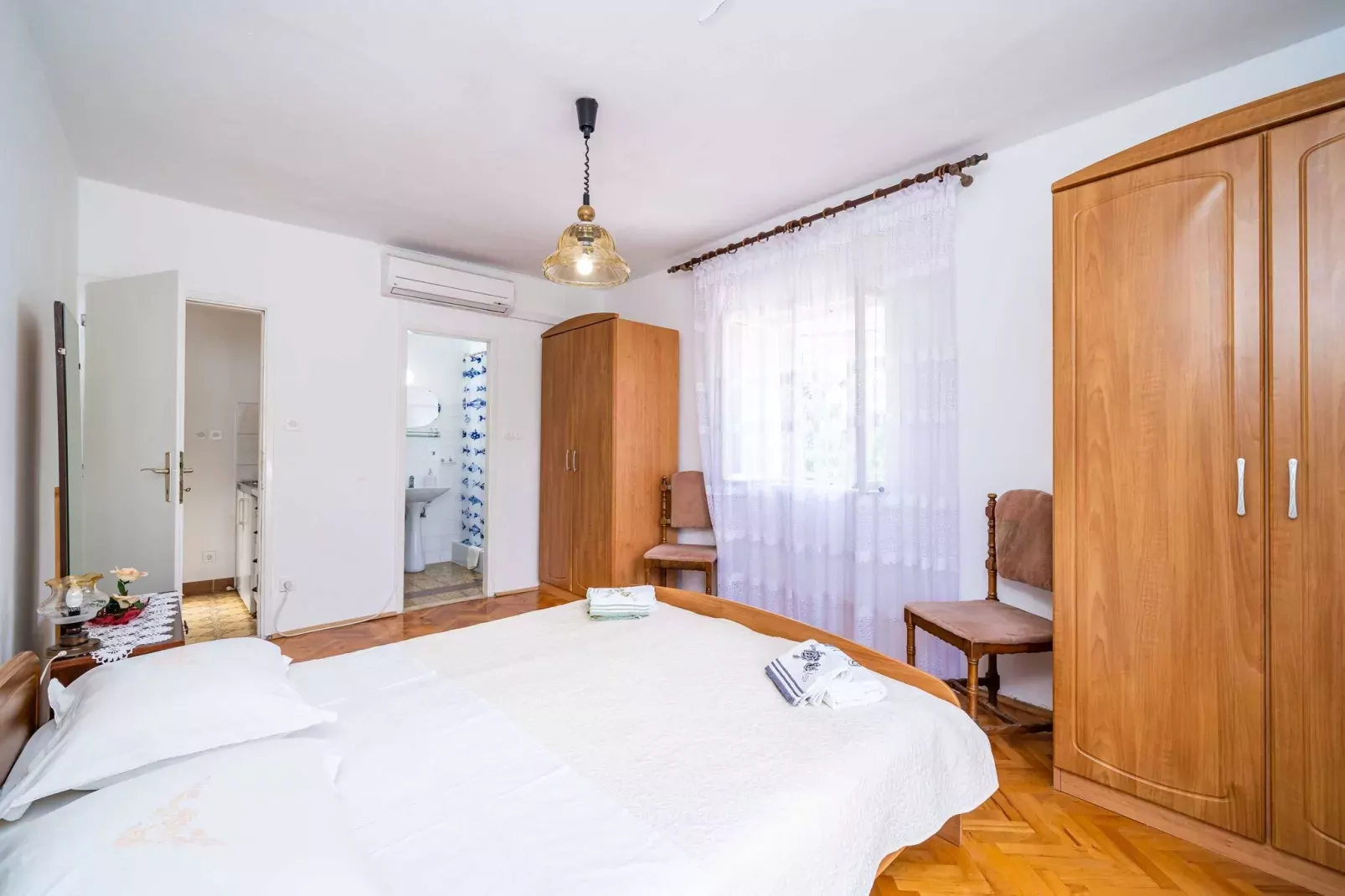 Apartments Zarac - One Bedroom Apartment with Balcony and Sea View (Milanka)