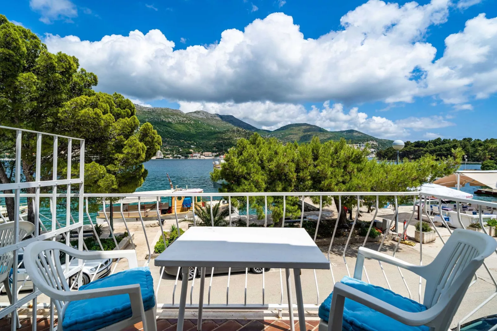 Apartments Zarac - One Bedroom Apartment with Balcony and Sea View (Milanka)-Terrace balcony