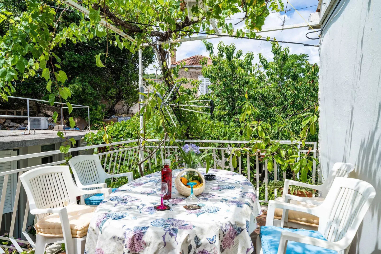 Apartments Zarac - One Bedroom Apartment with Balcony and Sea View (Milanka)-Terrace