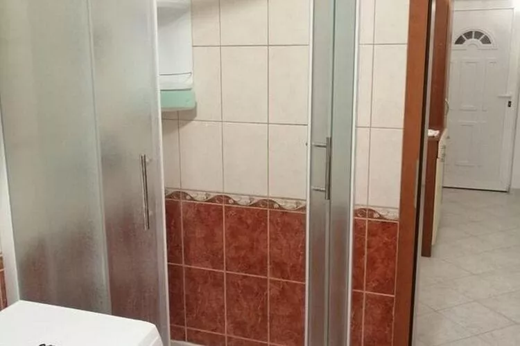 Apartment Spalato - Three Bedroom Apartment with Terrace-Bathroom