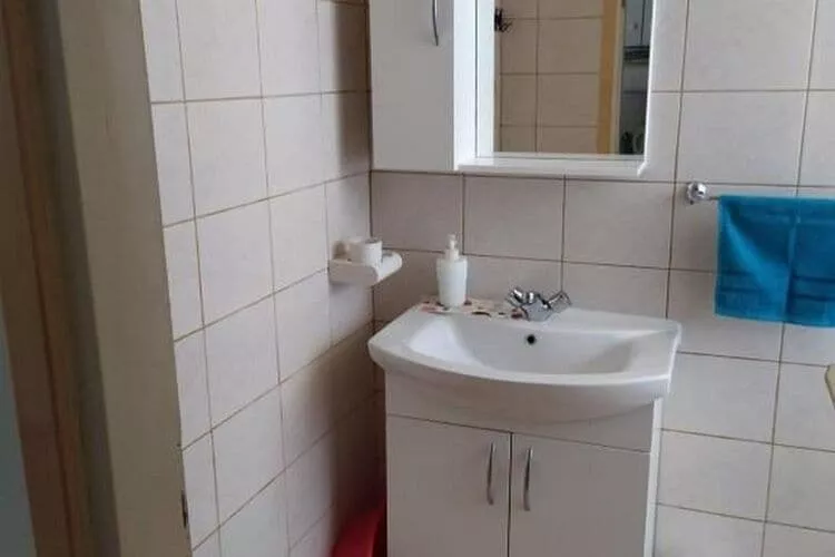Apartment Ena - Two Bedroom Apartment with Terrace-Badezimmer