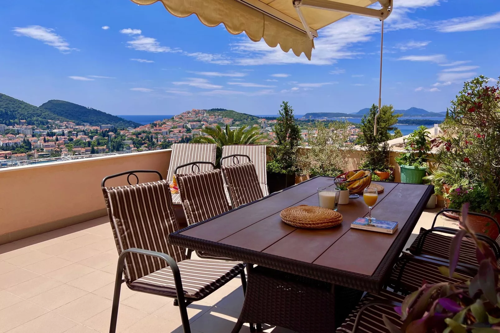 Apartment Lana - Two Bedroom Apartment with Terrace and Sea View-Terrace