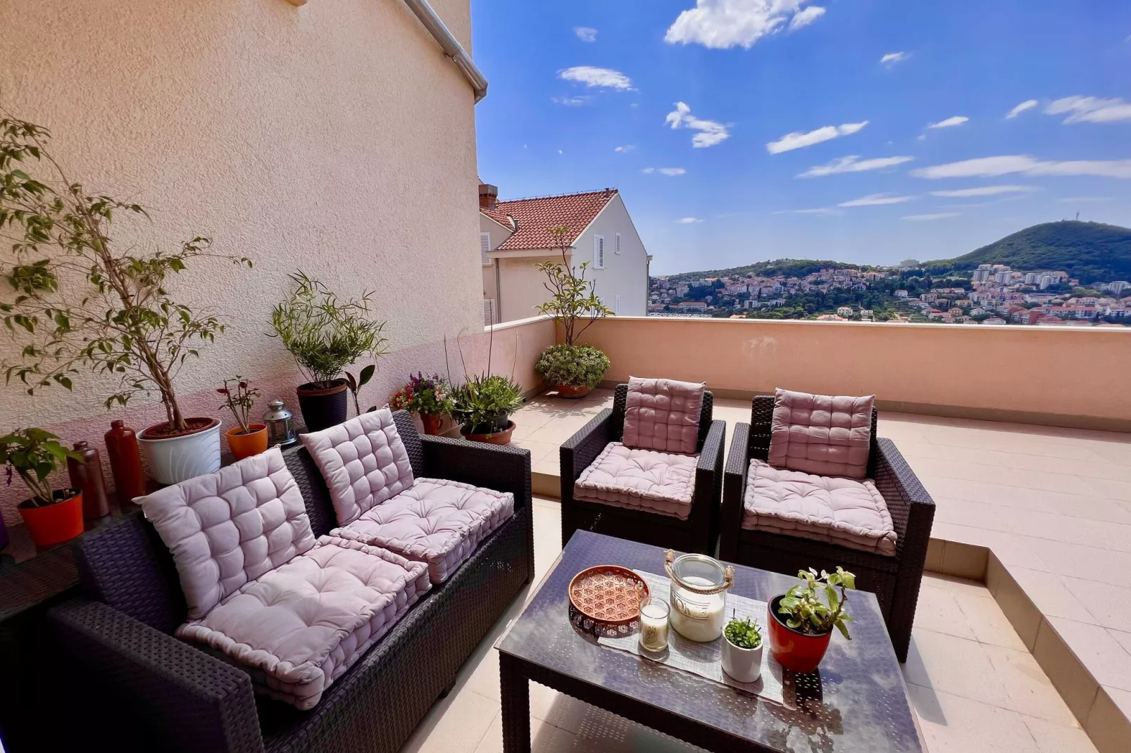 Apartment Lana - Two Bedroom Apartment with Terrace and Sea View-Terrace