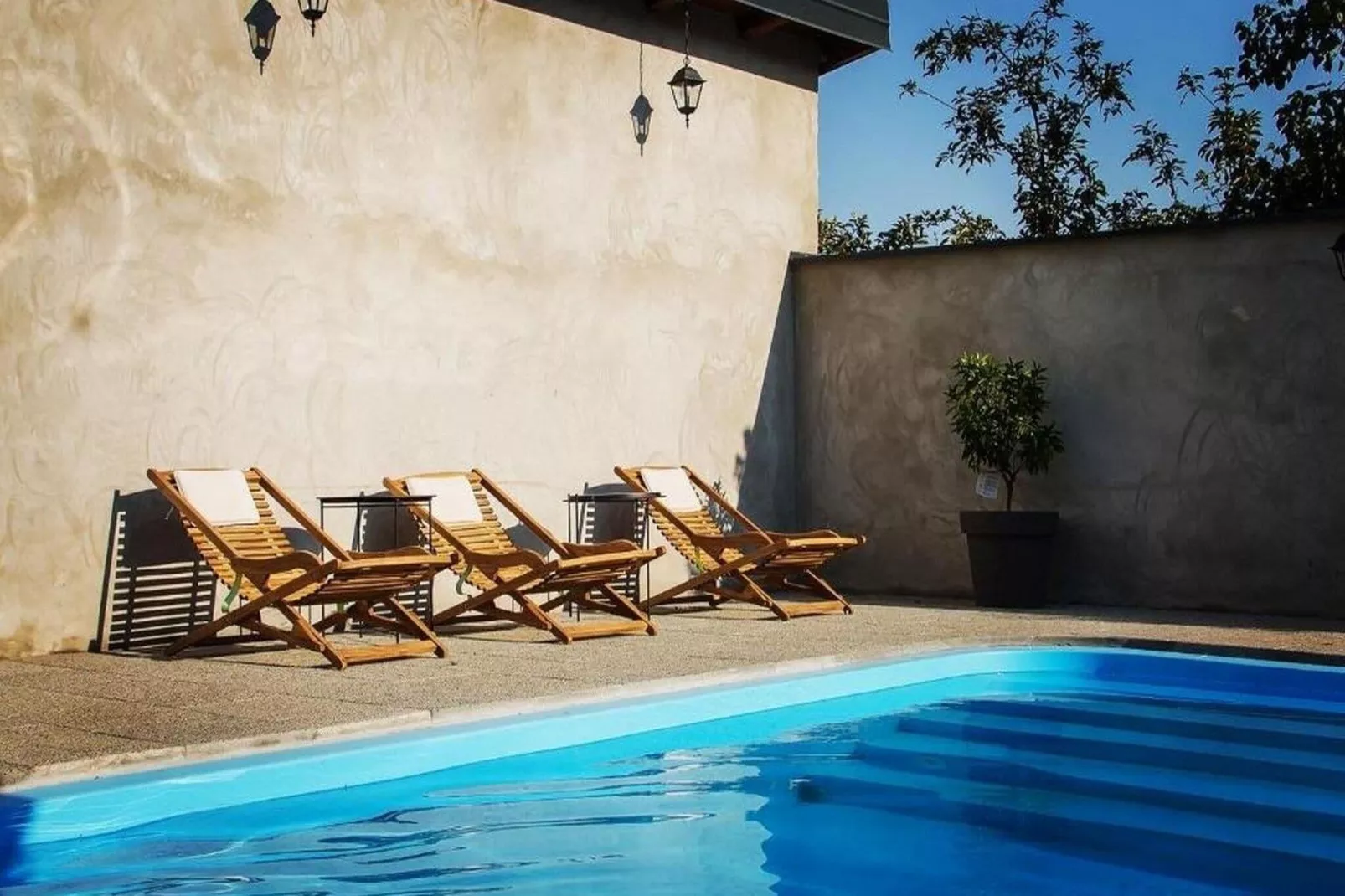 Holiday Home Thesaurum - Four Bedroom Holiday Home with Swimming Pool-Pool