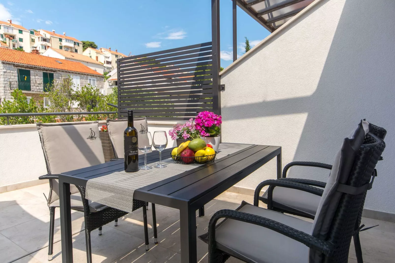 Apartment Gloria - One Bedroom Apartment with Terrace-Terrasse