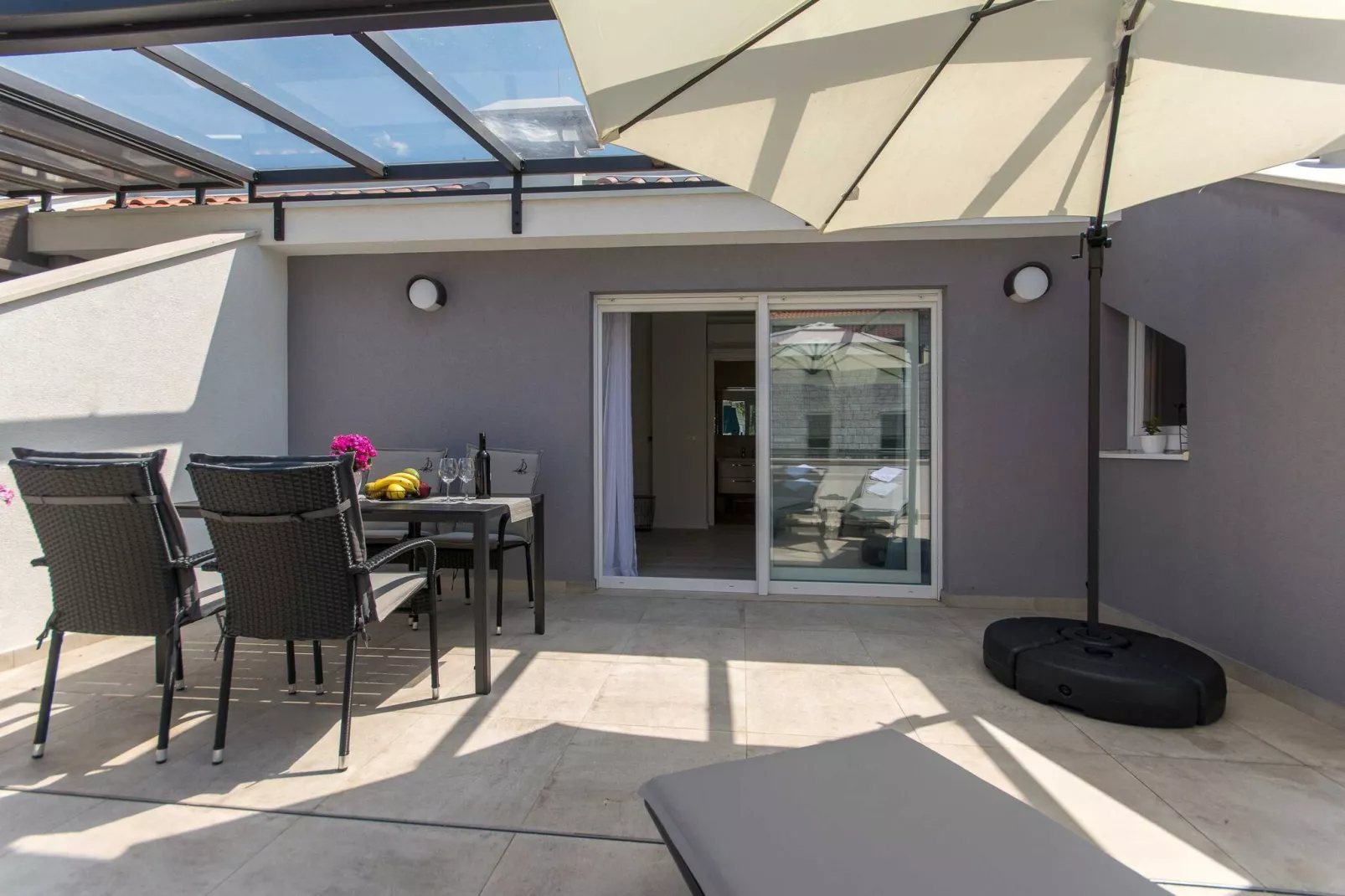 Apartment Gloria - One Bedroom Apartment with Terrace-Terrasse