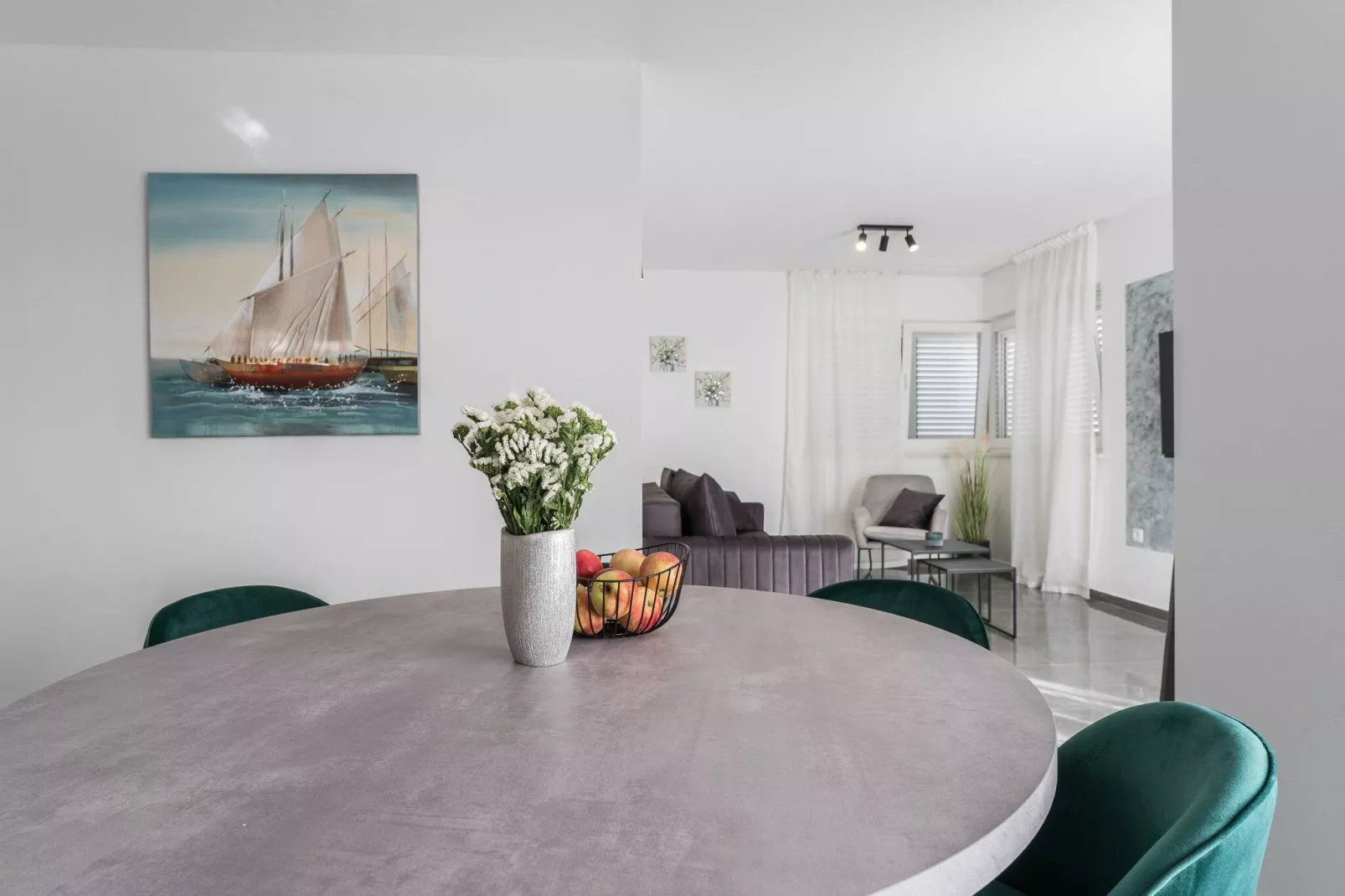 Luxury D Apartments - Luxury Two Bedroom Apartment with Terrace A2-Dining room
