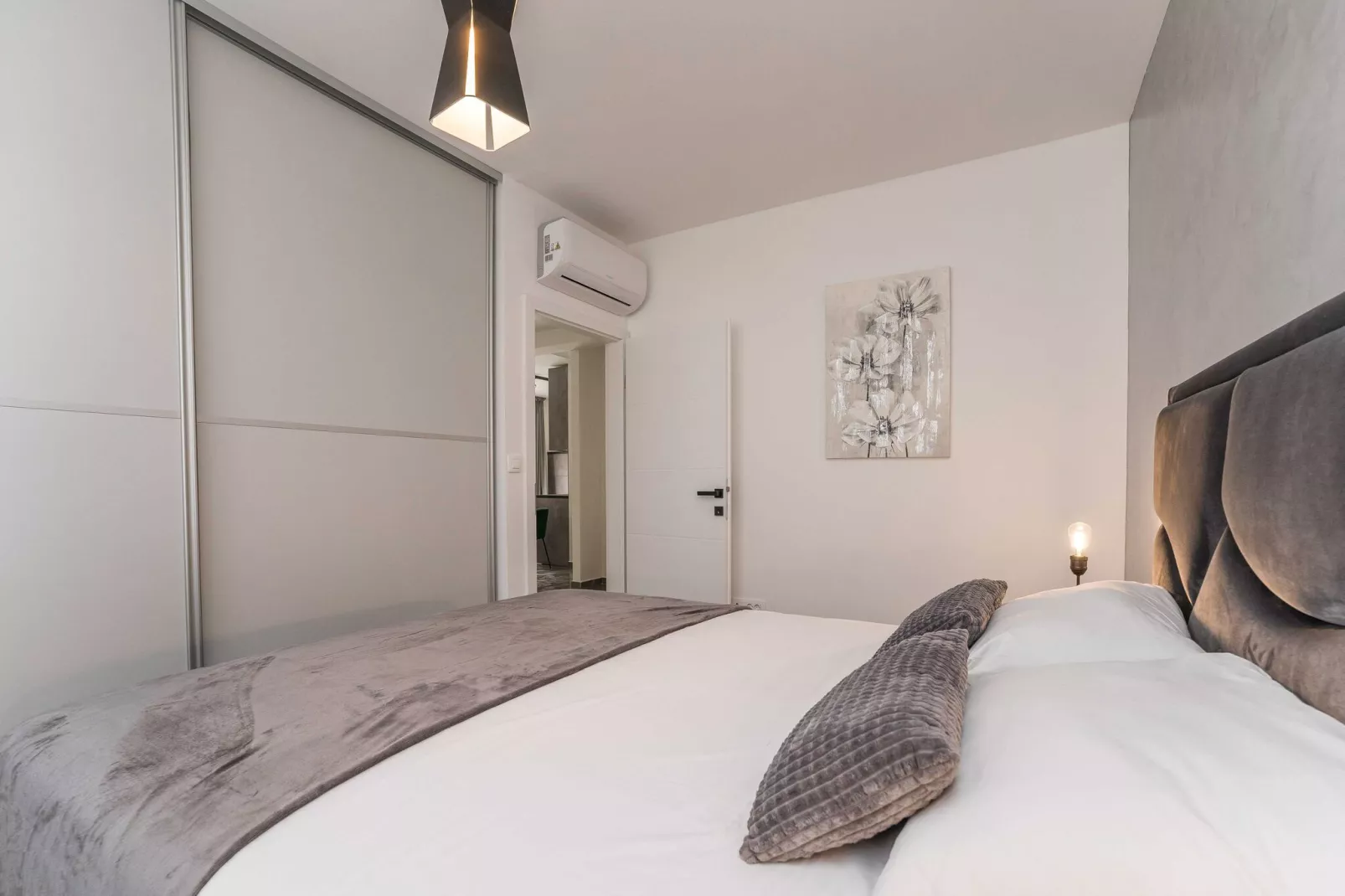 Luxury D Apartments - Luxury Two Bedroom Apartment with Terrace A2-Bedroom