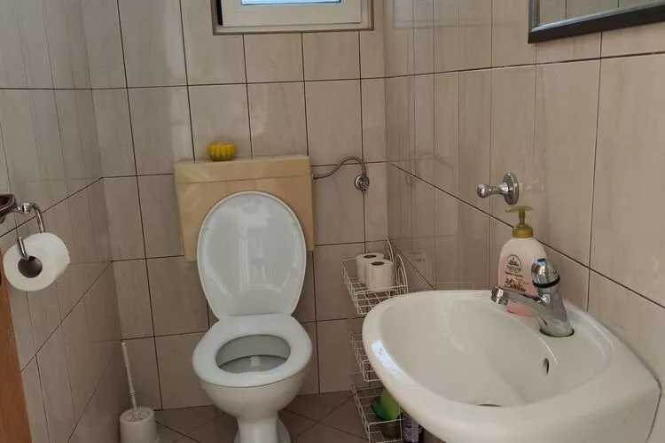 Holiday Home Maja - Four Bedroom Holiday Home with Terrace and Sea View-Badezimmer