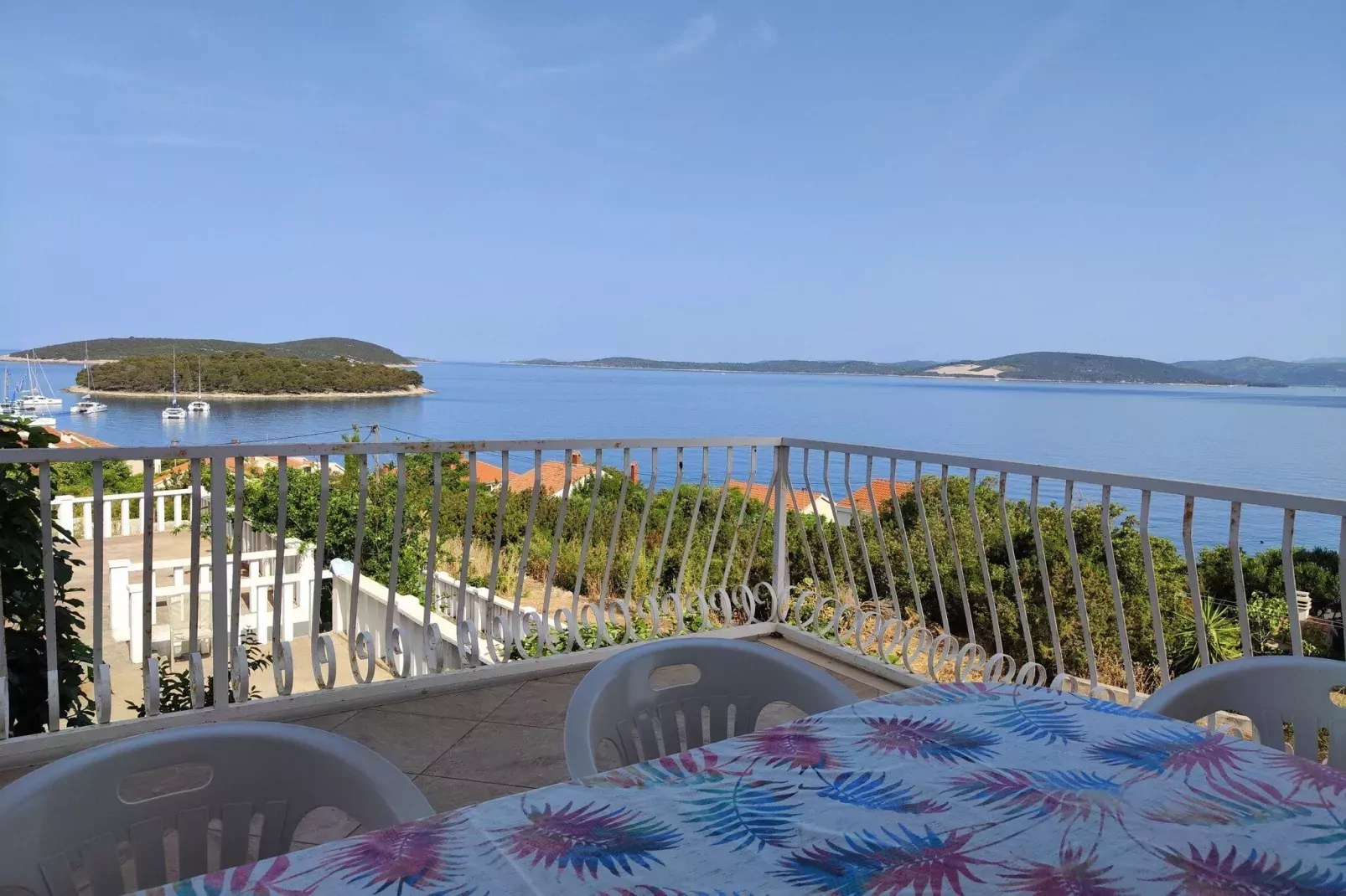 Holiday Home Maja - Four Bedroom Holiday Home with Terrace and Sea View-Terrasse