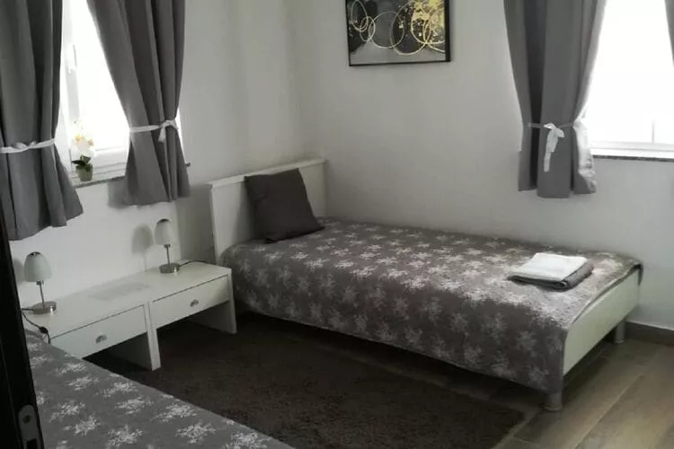 Apartment Villa Bijele Stijene - Two Bedroom Apartment with Terrace and Sea View-Schlafzimmer