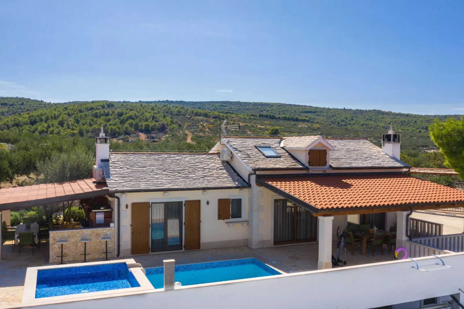 Villa Anabella - Four bedroom Villa with Swimming pool-Vue