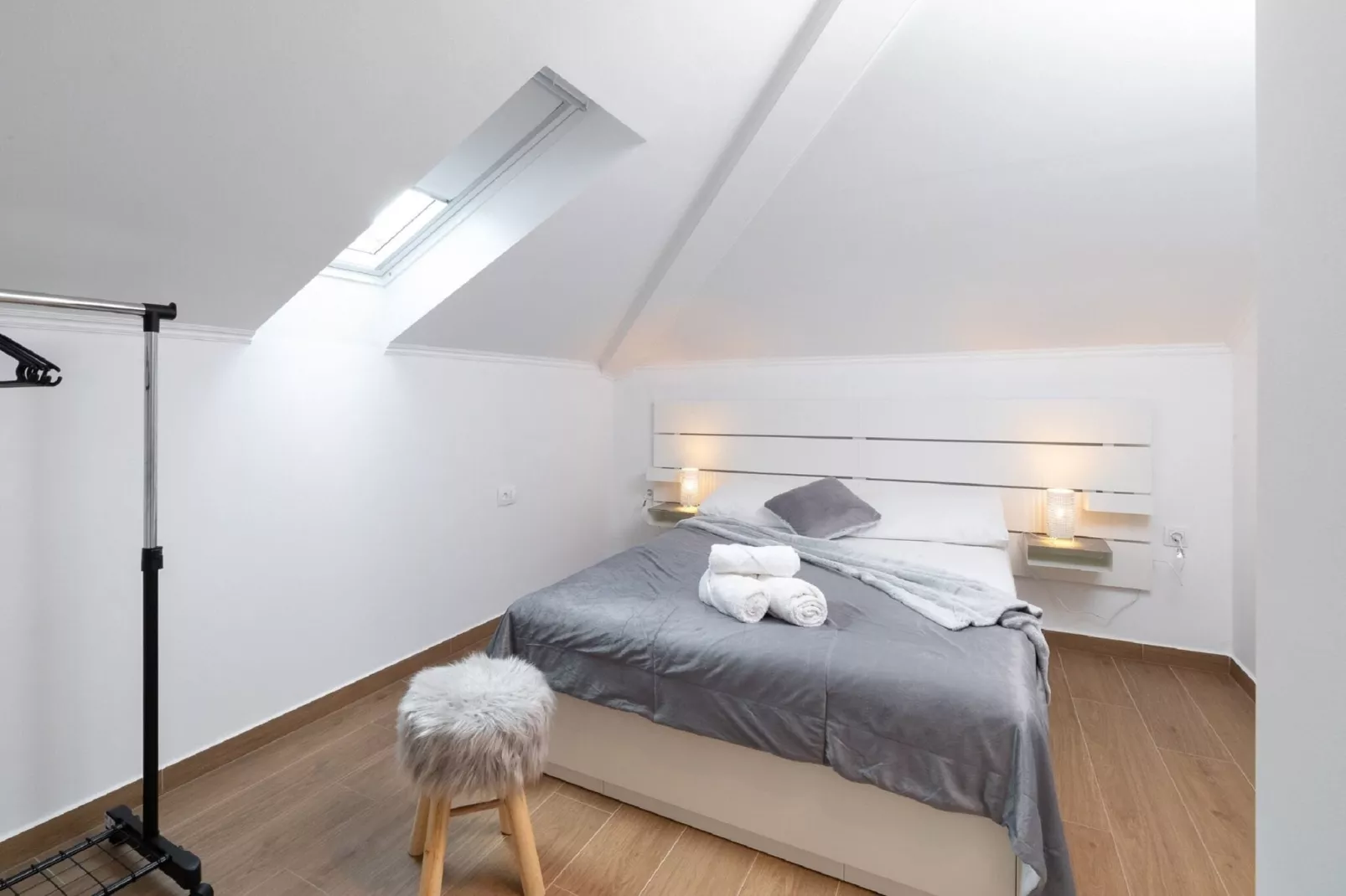 Apartment Dragojevic - Two bedroom  apartment with Terrace and Sea View-Bedroom
