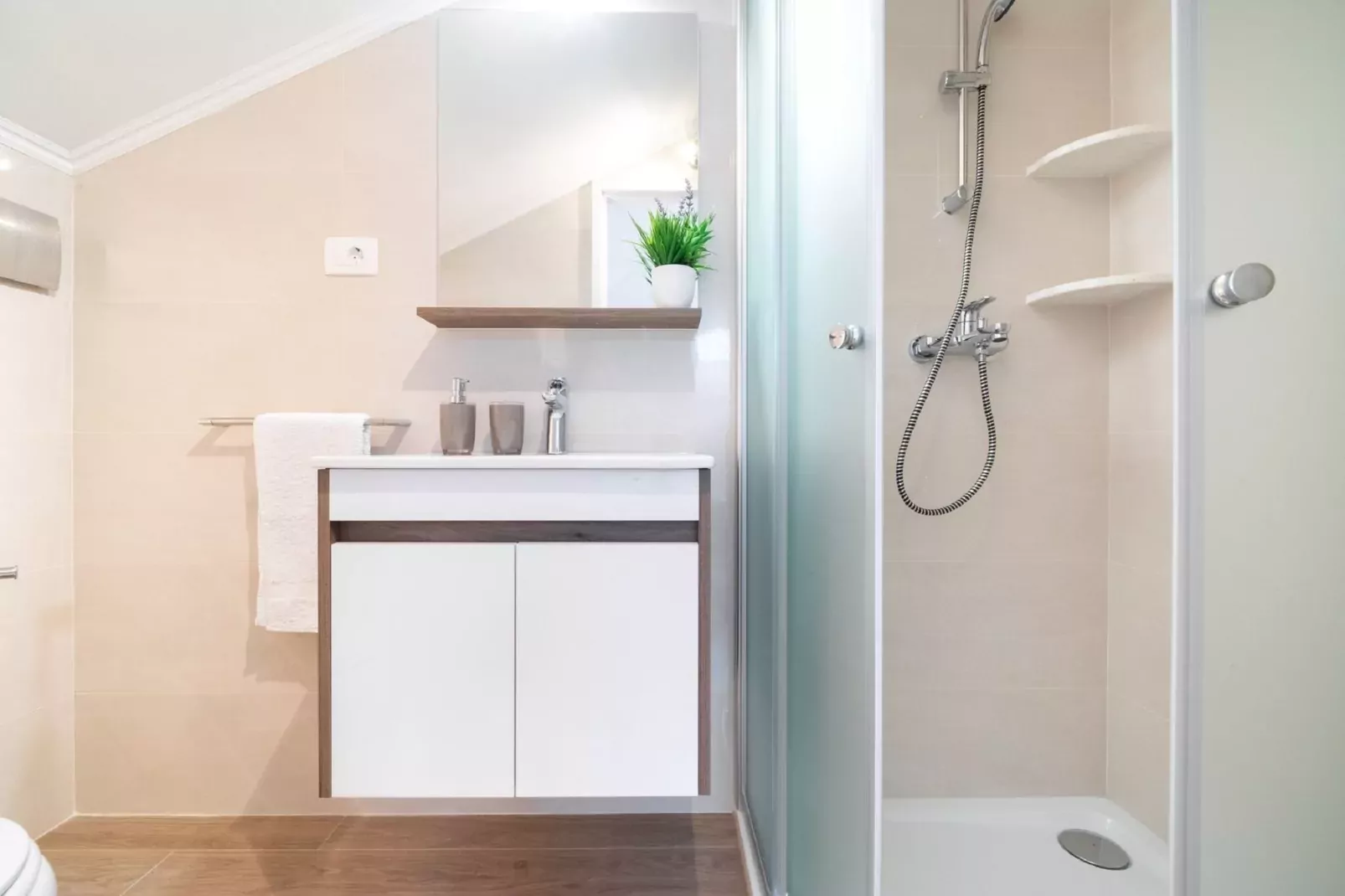 Apartment Dragojevic - Two bedroom  apartment with Terrace and Sea View-Bathroom