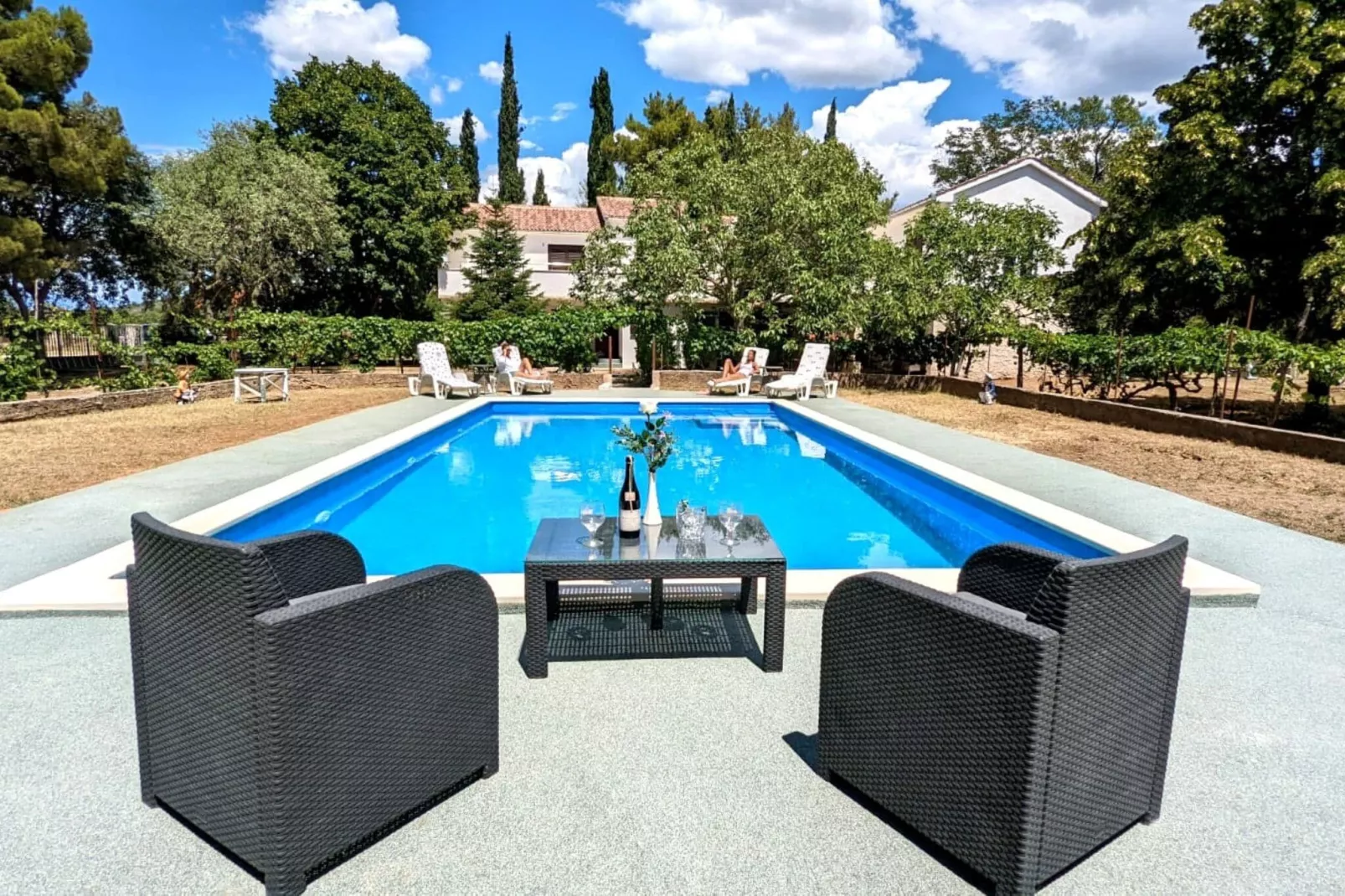 Holiday Home Jaga - Three bedroom Holiday Home with swimming pool-Piscine