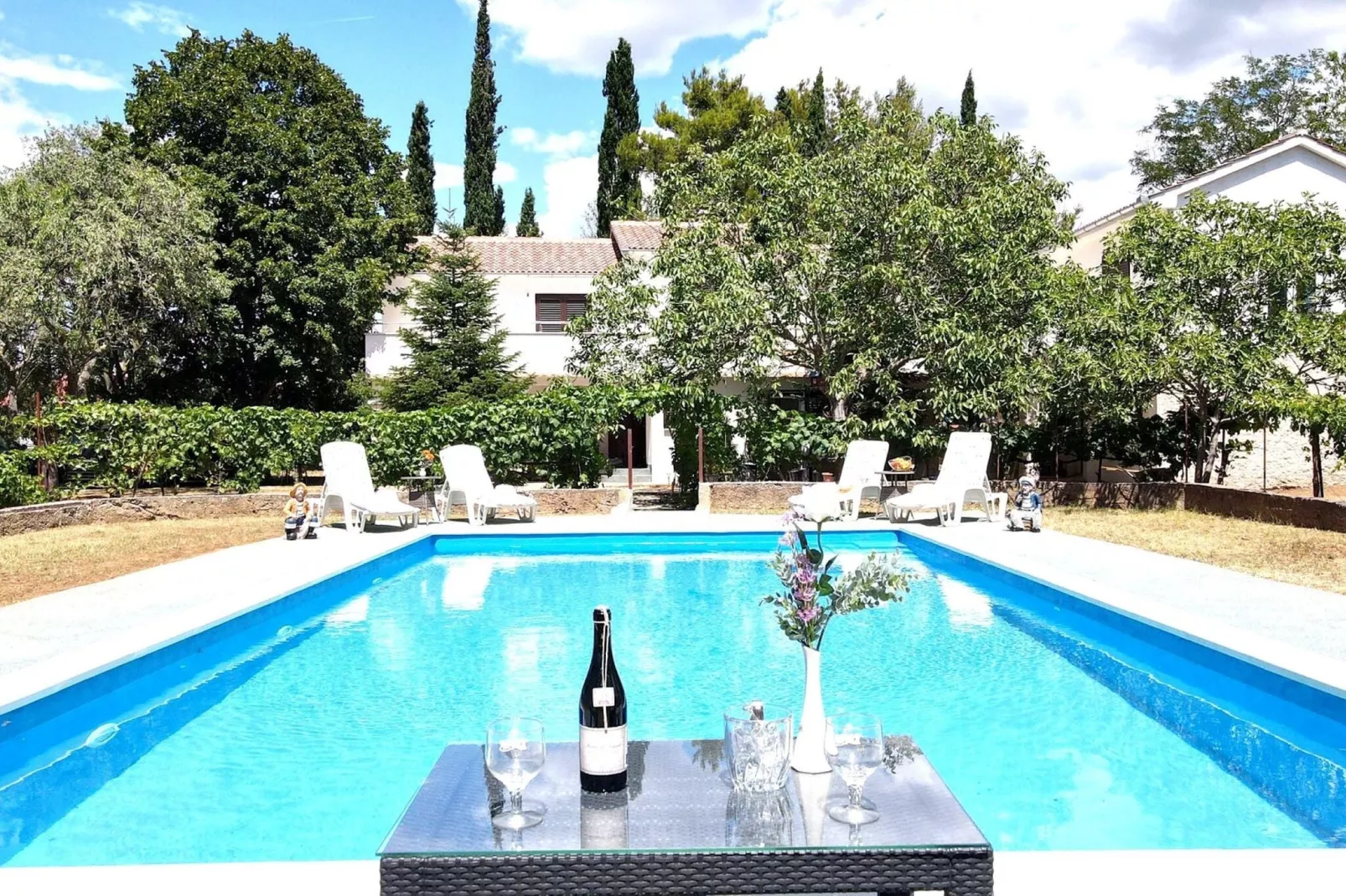 Holiday Home Jaga - Three bedroom Holiday Home with swimming pool-Piscine