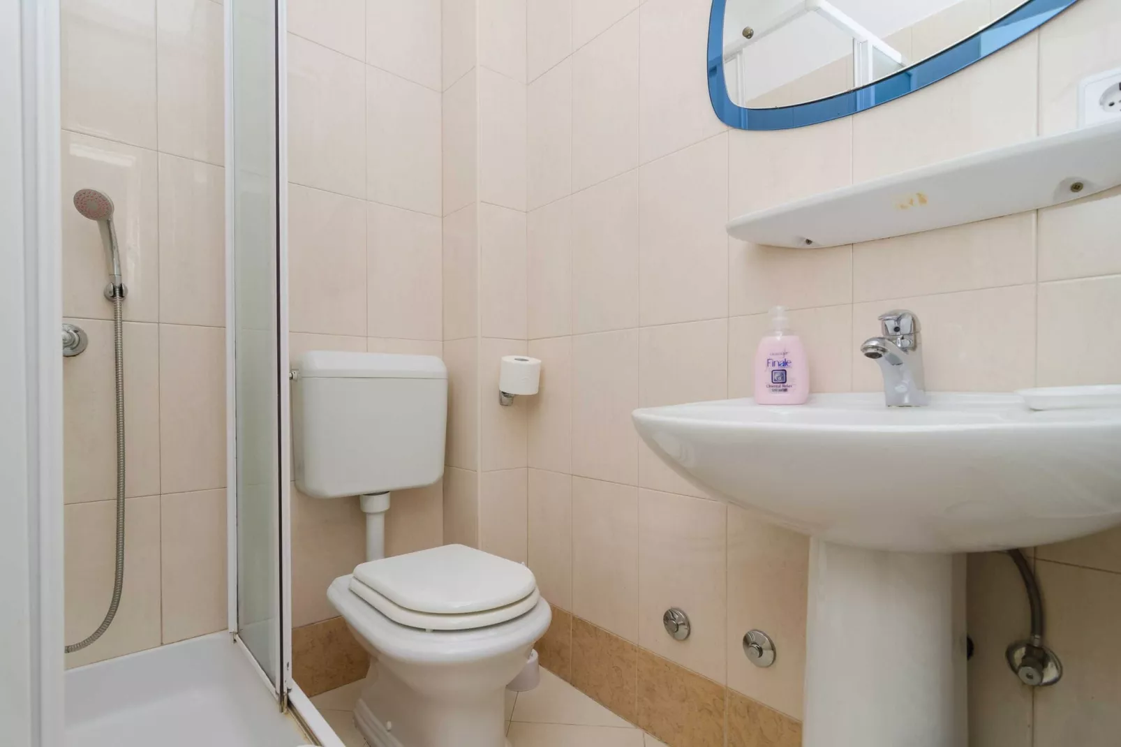 House Apartments Ariva - Studio Apartment with Balcony (2 Adults) - A2-Badezimmer