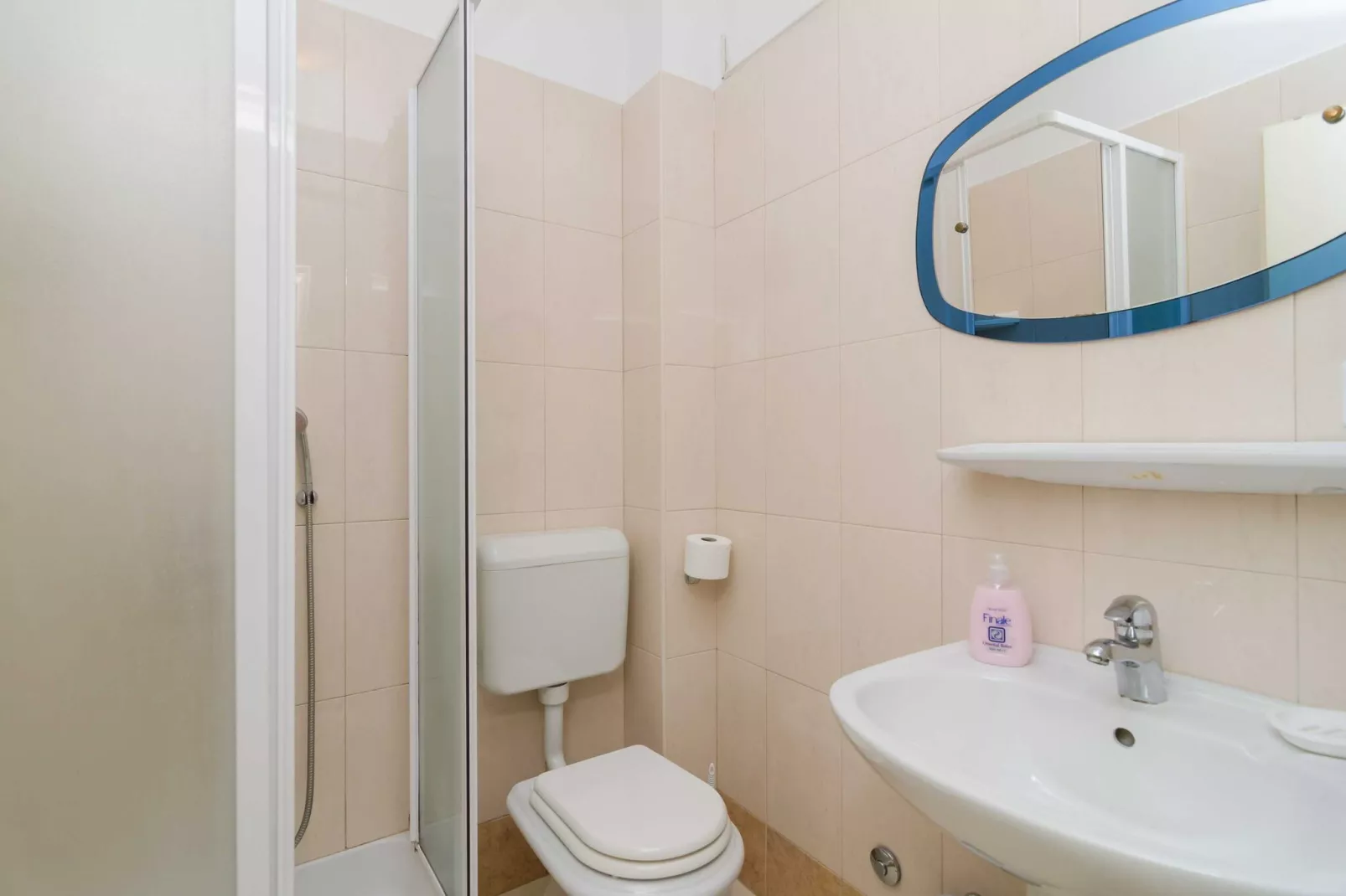 House Apartments Ariva - Studio Apartment with Balcony (2 Adults) - A2-Badezimmer