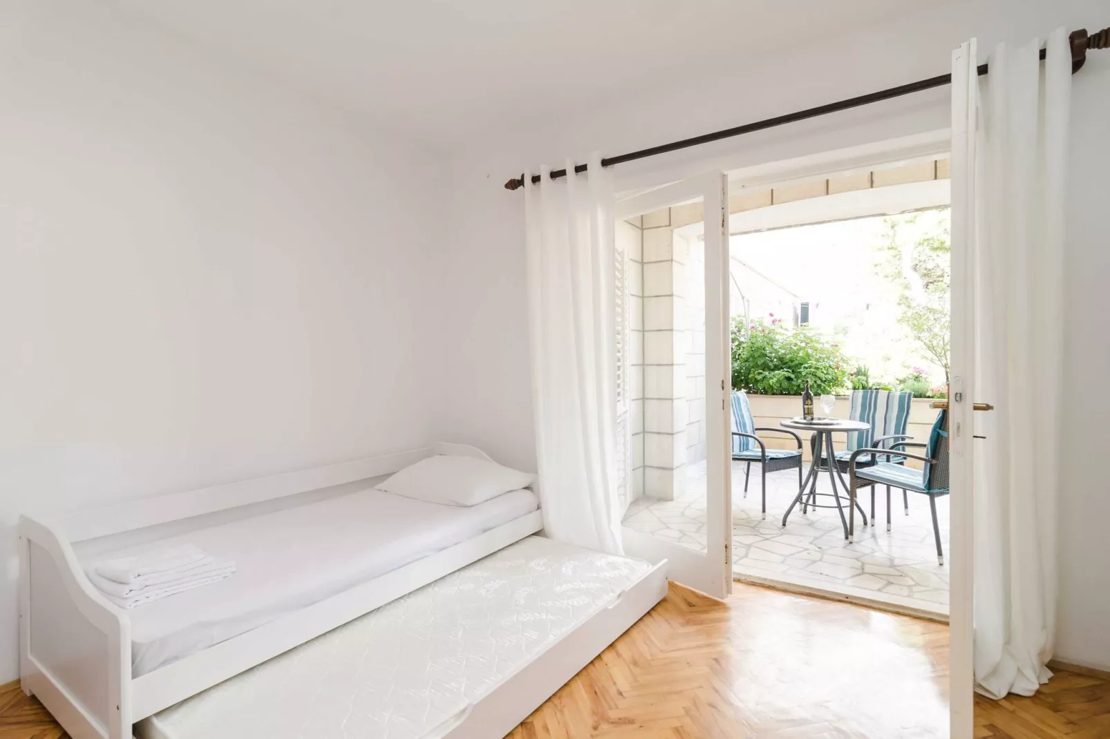 House Apartments Ariva - Superior Studio Apartment with Balcony (3 Adults) - A3-Wohnzimmer