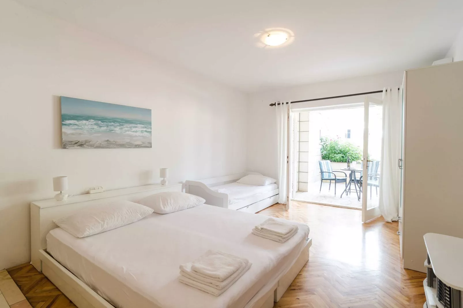 House Apartments Ariva - Superior Studio Apartment with Balcony (3 Adults) - A3-Wohnzimmer