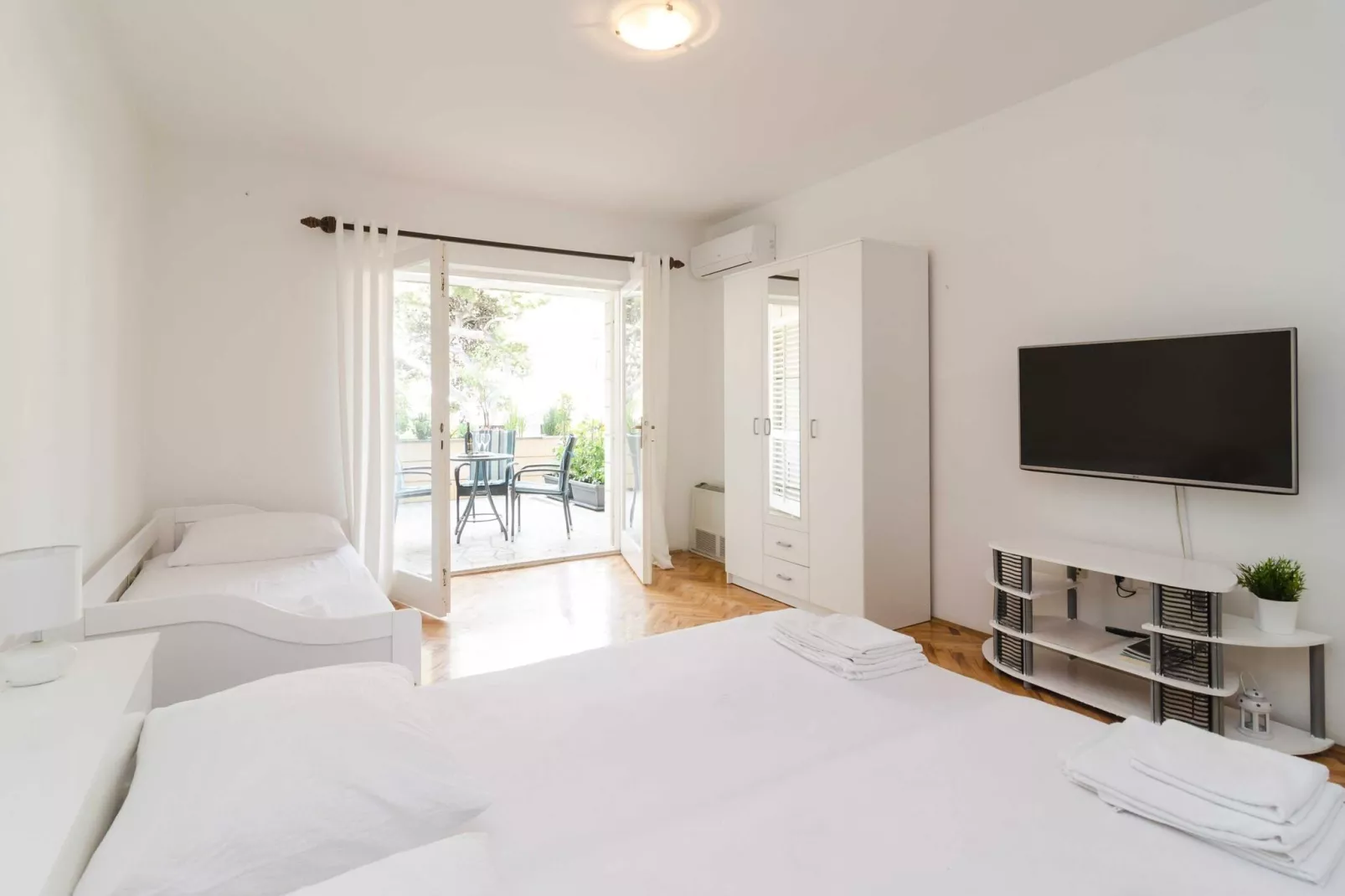 House Apartments Ariva - Superior Studio Apartment with Balcony (3 Adults) - A3-Wohnzimmer