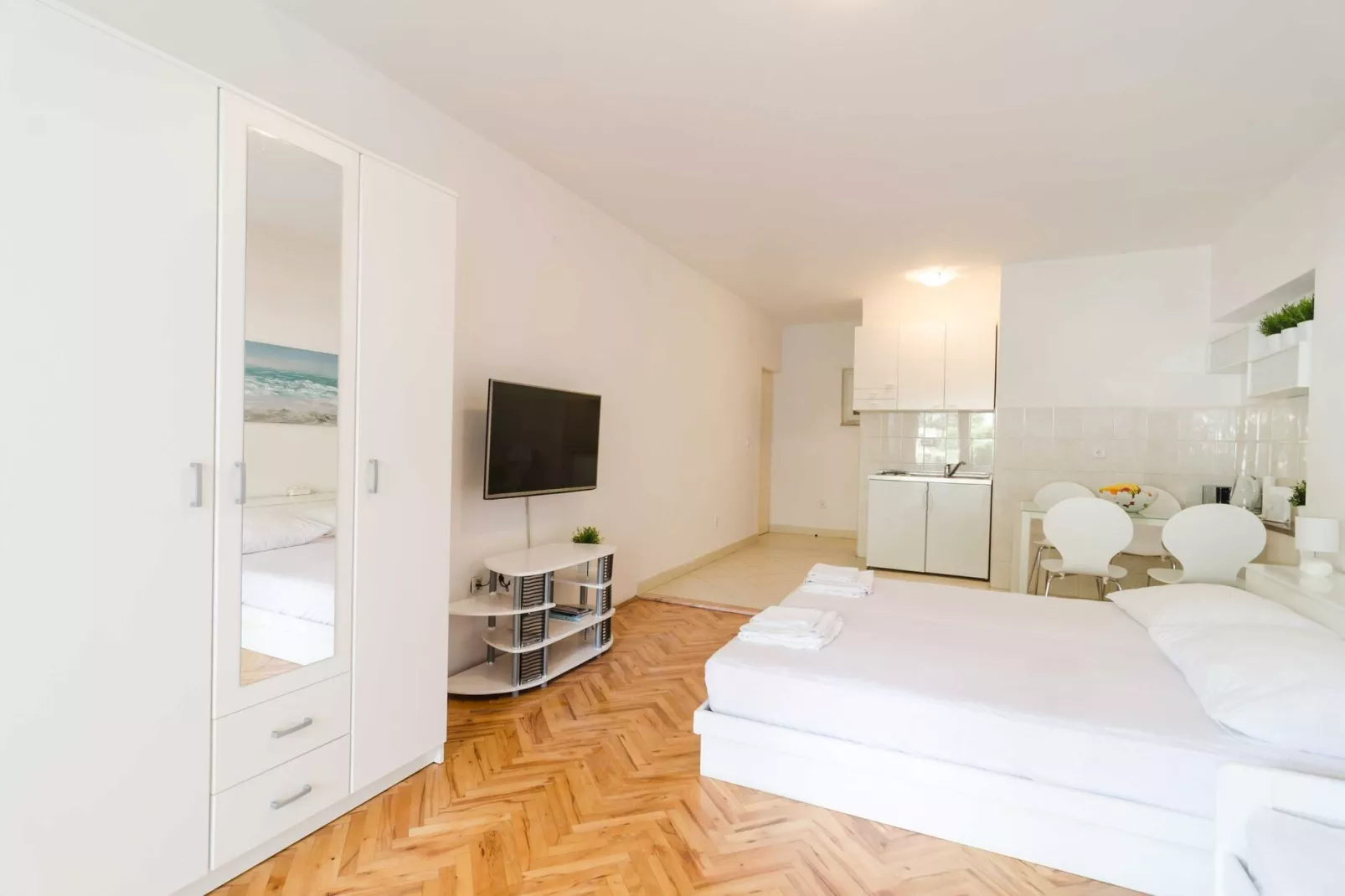 House Apartments Ariva - Superior Studio Apartment with Balcony (3 Adults) - A3-Schlafzimmer