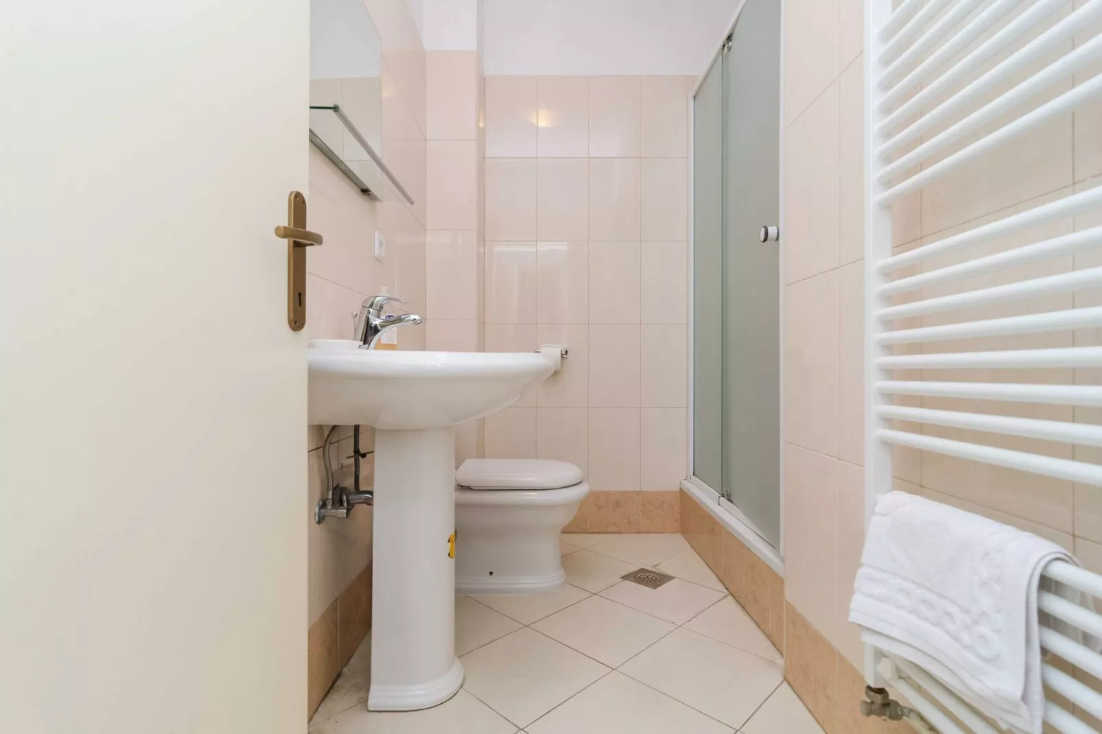 House Apartments Ariva - Superior Studio Apartment with Balcony (3 Adults) - A3-Badezimmer