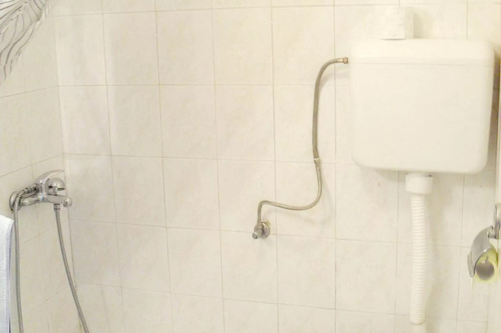 Apartment Bella Vista (Poša) -Three Bedroom Apartment with Balcony and Sea View (A6)-Bathroom