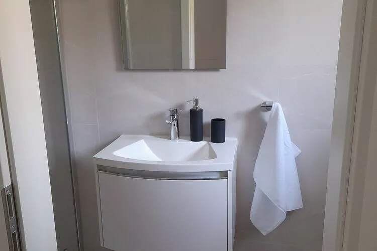 Holiday Home Sea Vision - Four Bedroom Holiday Home with Balcony and Sea View-Salle de bain