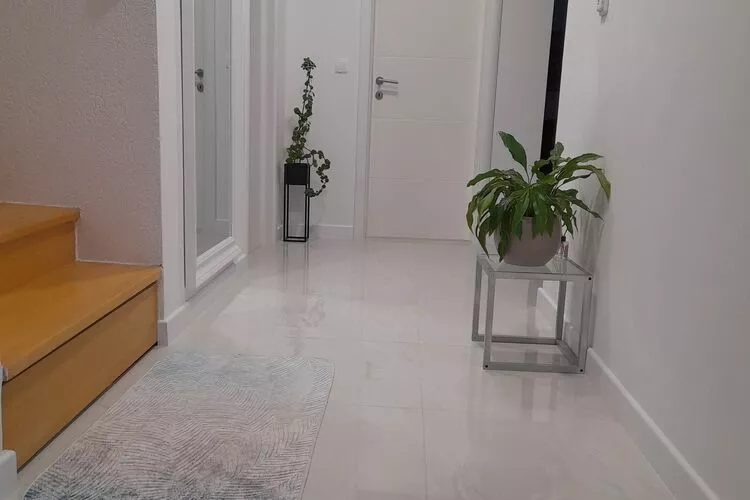 Holiday Home Sea Vision - Four Bedroom Holiday Home with Balcony and Sea View-Intérieur