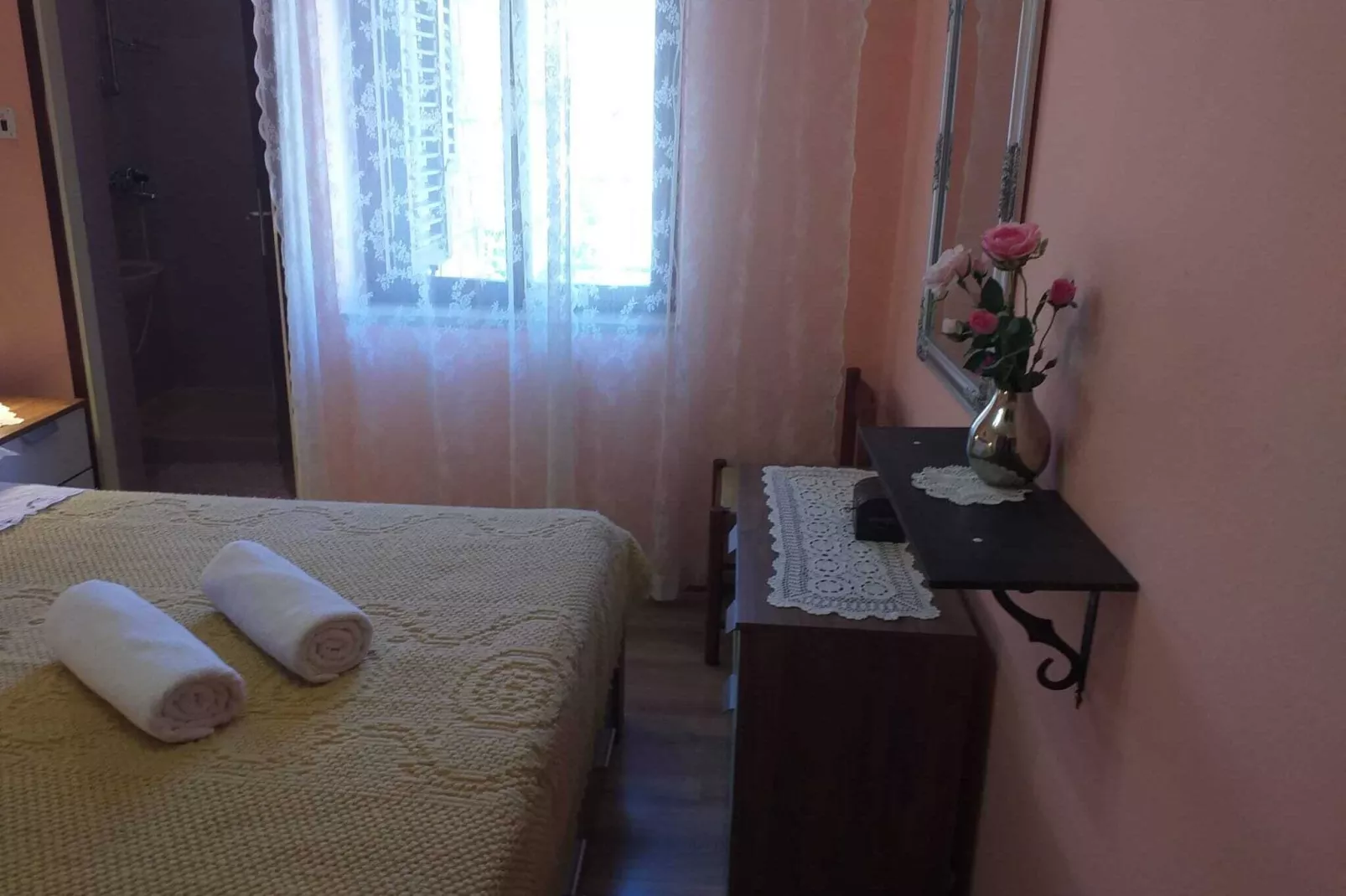 Apartments Nives - Three Bedroom Apartment with Balcony and Sea View (Kat)-Bedroom