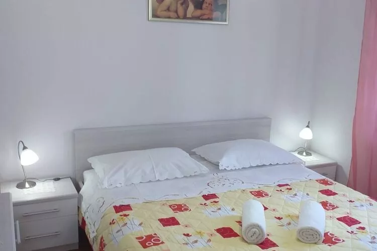 Apartments Nives - Three Bedroom Apartment with Balcony and Sea View (Kat)-Bedroom