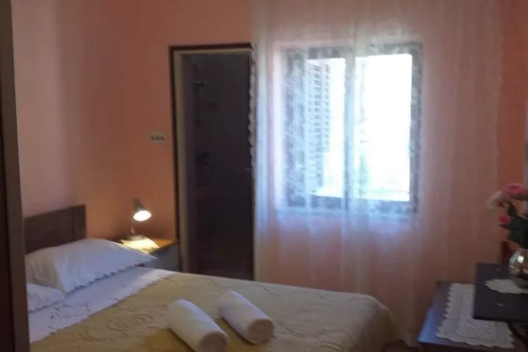 Apartments Nives - Three Bedroom Apartment with Balcony and Sea View (Kat)-Bedroom
