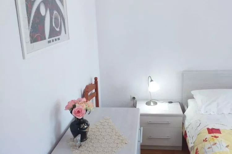 Apartments Nives - Three Bedroom Apartment with Balcony and Sea View (Kat)-Bedroom