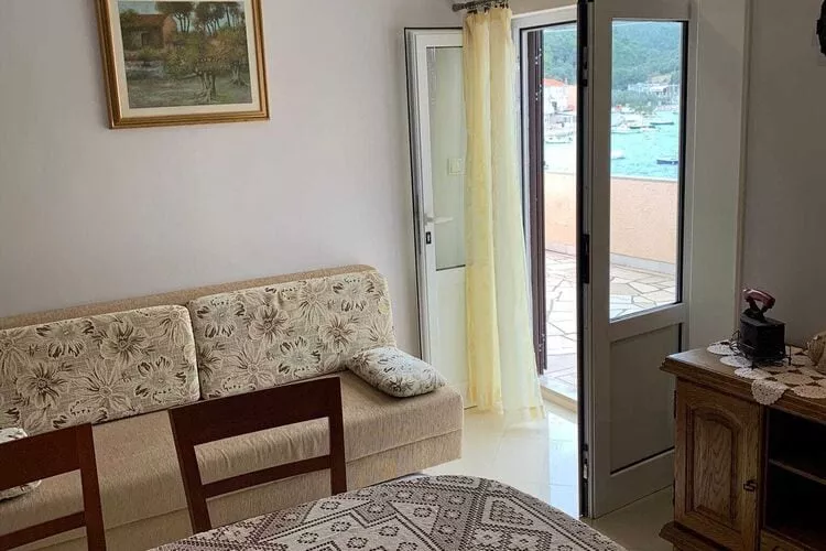 Apartments Nives  - Three Bedroom Apartment with Terrace and Sea View (Potkrovlje)-Innen